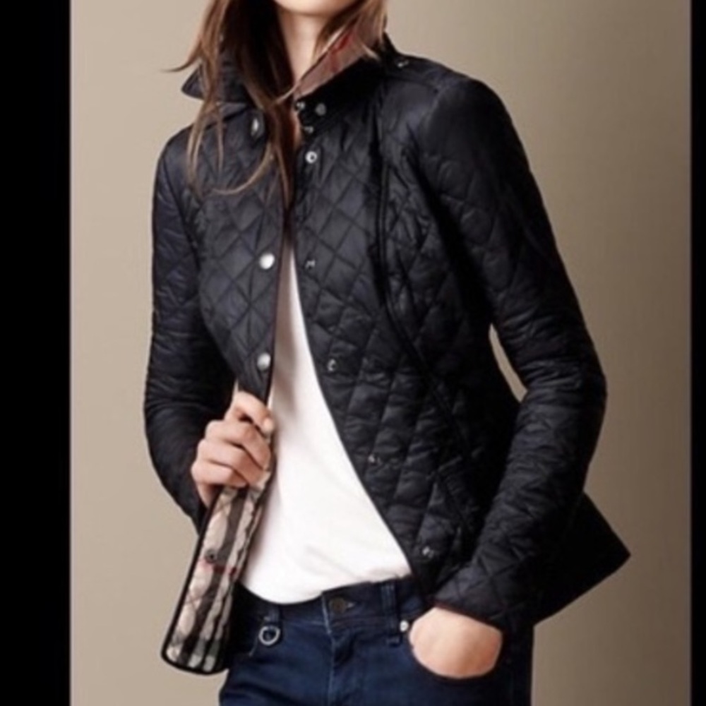 Burberry quilted snap button jacket LARGE